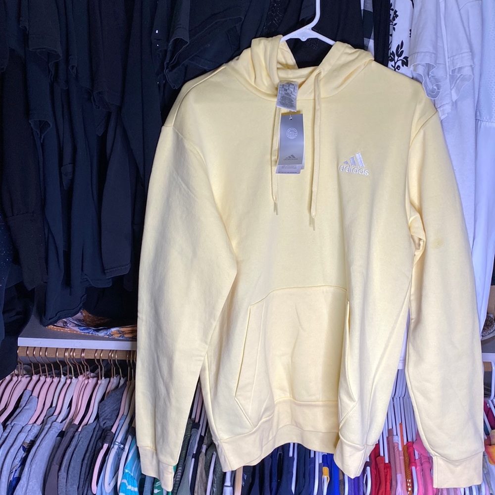 NWT adidas logo hoodie pale yellow unisex size medium